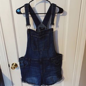 Mossimo Denim Overall-shorts